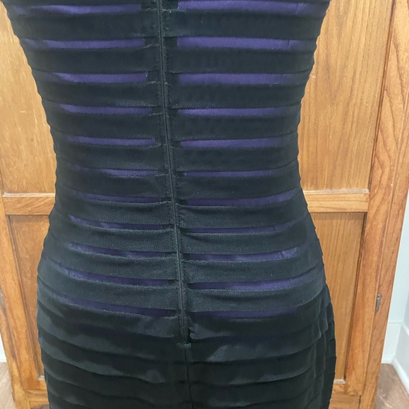 Adrianna Papell Black Cap Sleeve Cocktail Dress with Purple Lining - Picture 13 of 15